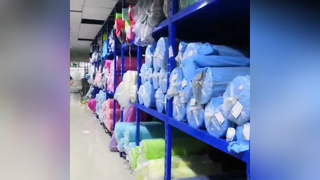 video kain warna yang berbeda